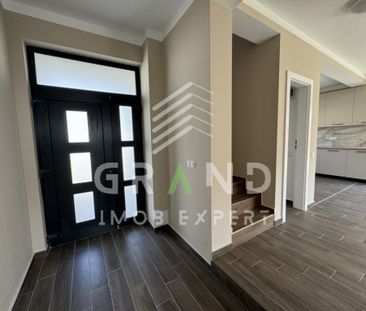 TOTUL NOU!Casa individuala,4 camere,3 BAI,TERASA,GARAJ,zona - Fotografie 6