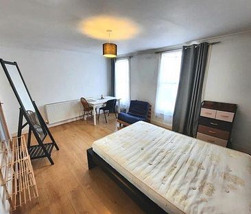 House Share Room to Rent Bethnal Green - Photo 1