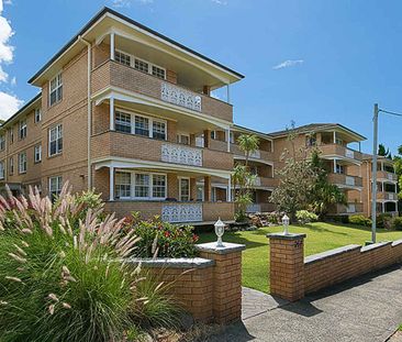 Spacious Ground Floor Apartment with North Aspect - Photo 5