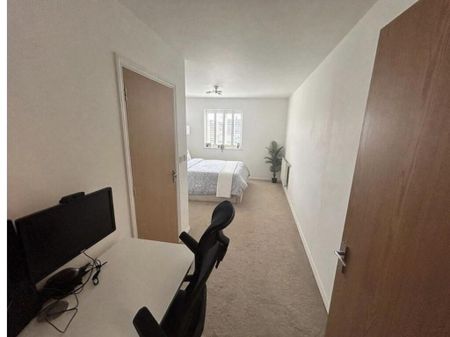 2 bedroom apartment to rent - Photo 5