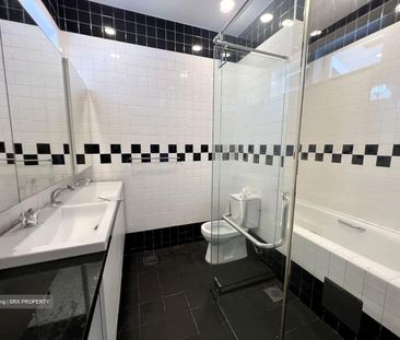 Jalan Pelangi (D10), Detached - For Rent - Photo 6