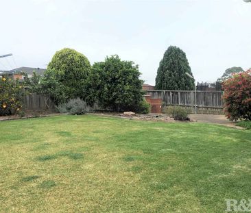 9 Justine Avenue Baulkham Hills - Photo 5