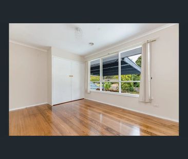 Modern & Convenient Living in Ringwood East - Photo 5