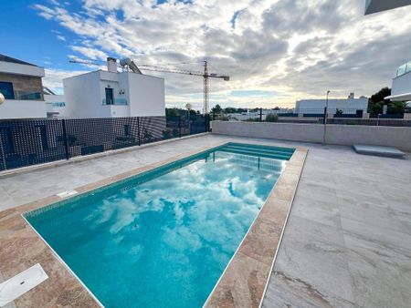 Luxury 3 bedroom Detached House for rent in Polop, Spain - Photo 4