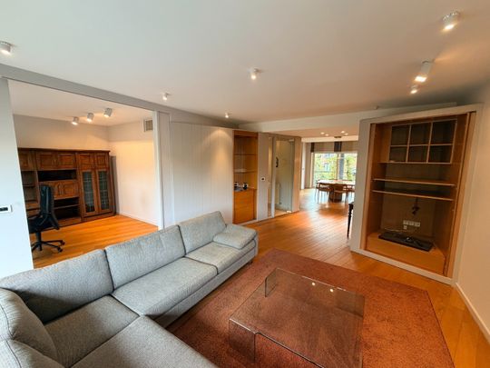 Bemeubeld 2-slaapkamerappartement van 150m² met 2 terrassen en zicht op de Dijle. - Photo 1