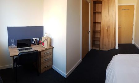 6 bedroom flat to rent - Photo 5