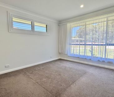 DELIGHTFUL FAMILY HOME - Photo 5