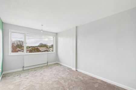 3 bedroom end of terrace house to rent - Photo 3