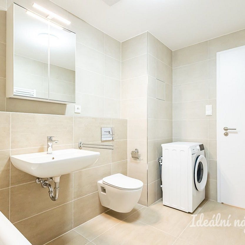 Pronájem bytu 1+kk 32 m² - Photo 1