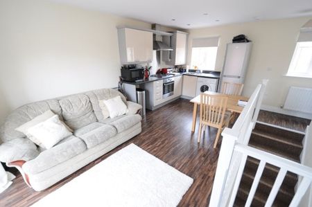 Nene Way, Nottingham, NG13 - Photo 2