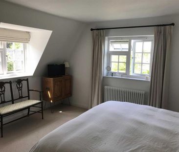 3 bedroom end of terrace house to rent - Photo 4