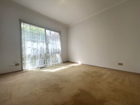 403B Glen Eira Road, Caulfield North VIC 3161 - House For Rent | Domain - Photo 2