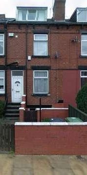 Garnet Crescent, Beeston, Leeds, LS11 - Photo 1