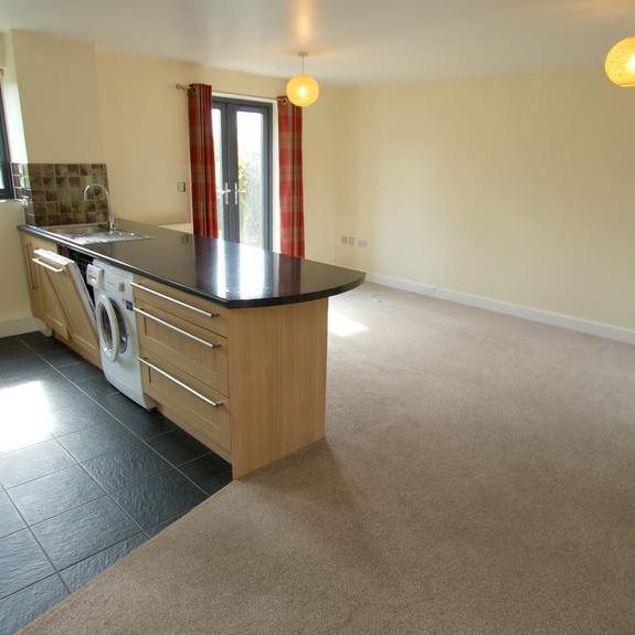 3 bedroom semi-detached house to rent - Photo 1