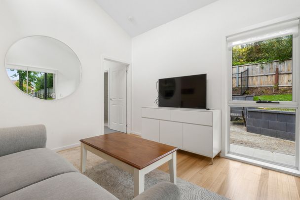 Fully Furnished Bright 2-Bedroom Home Plus Studio in Sandy Bay - Photo 1