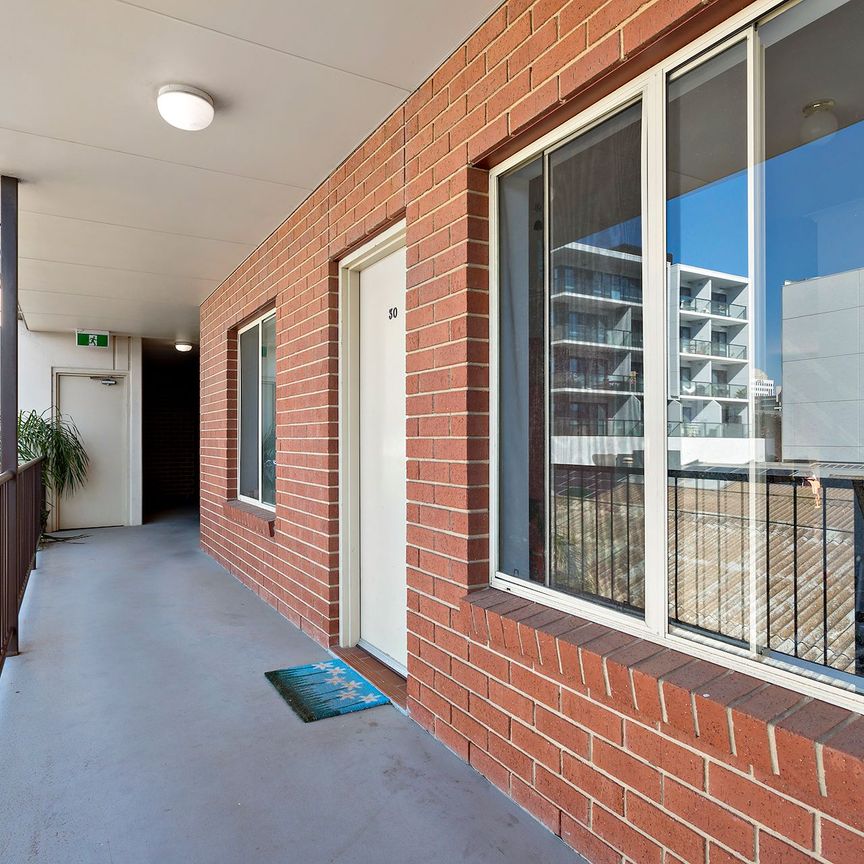 Unit 30/81 Carrington Street, Adelaide. - Photo 1