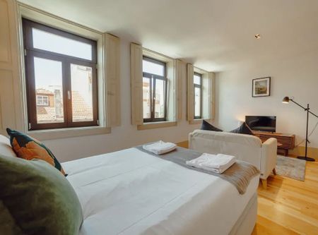 Rua de Antero de Quental, Porto, Braga 4050-052 - Photo 2