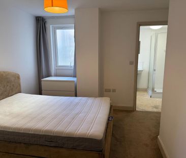 1 bedroom in a house share to rent - Photo 5