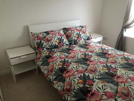 2 bedroom semi-detached house to rent - Photo 4