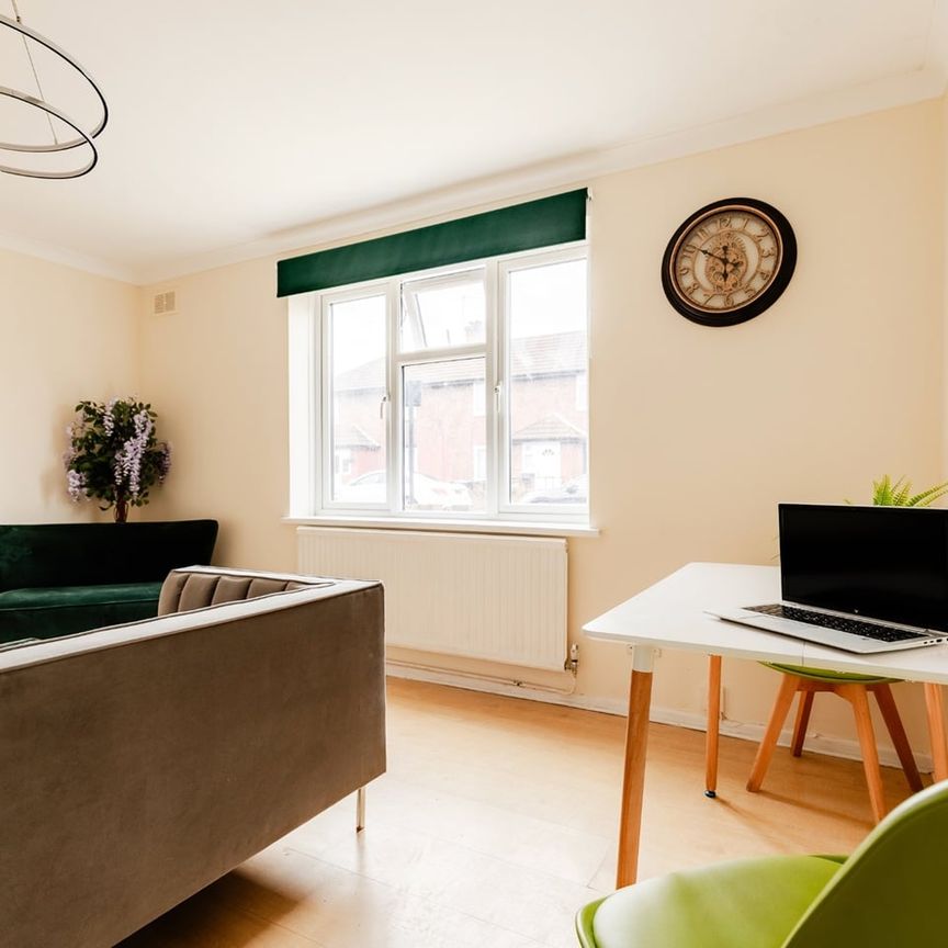 3 Bed Terraced House, Godbold Road, E15 - Photo 1