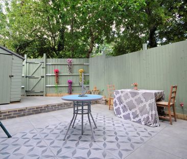 Terraced House to rent - Duddington Close, London, SE9 - Photo 3