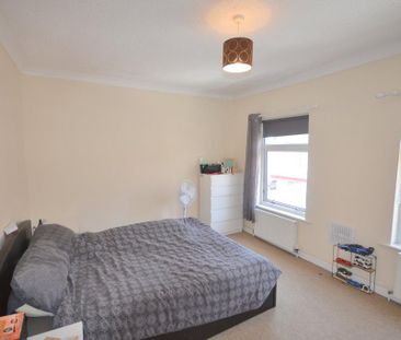 3 bedroom terraced house to rent - Photo 6