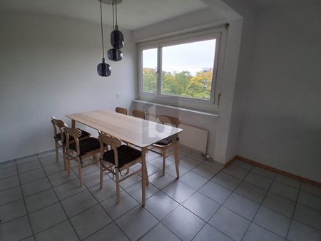 AN ZENTRALER LAGE MIT VERGLASTEM BALKON! - Foto 5