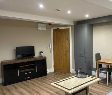 2 bedroom apartment to rent - Photo 3