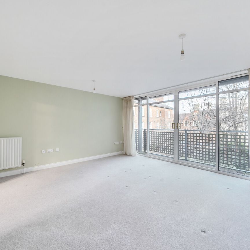 3 bedroom apartment to rent - Photo 1