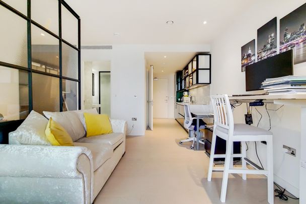 Studio Flat, Hobart Building, E14 - Photo 1