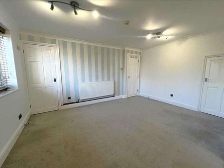 College Road, Southwater, Horsham, RH13 - Photo 2