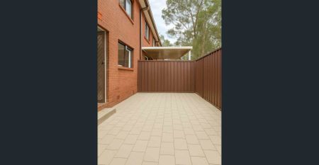 well-maintained 3-bedroom townhouse - Photo 5