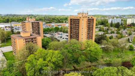 1580 Adelaide Street N #392 - Photo 2