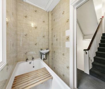 1 bedroom in a house share to rent - Photo 6