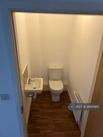 2 bedroom terraced house to rent - Photo 3