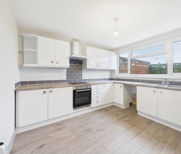 Mitton Way, Tewkesbury, Gloucestershire, GL20 - Photo 1
