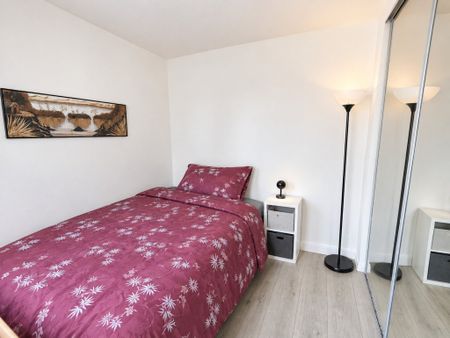 Location Appartement 2 pièces 31m² PARIS 9ème - Photo 3