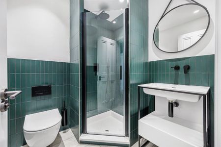 Uxbridge Road, London W3 - Photo 5