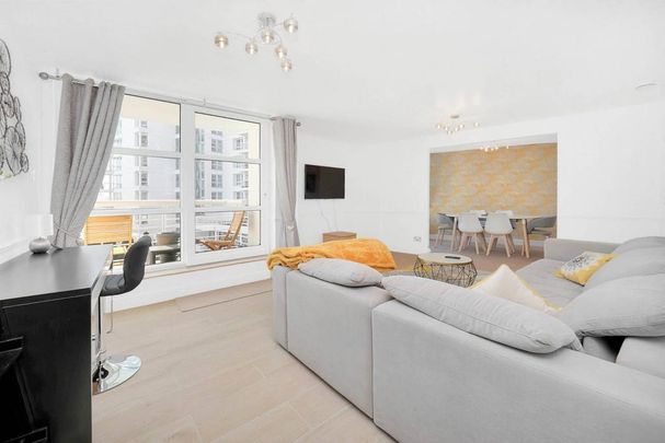 2 bedroom flat to rent - Photo 1