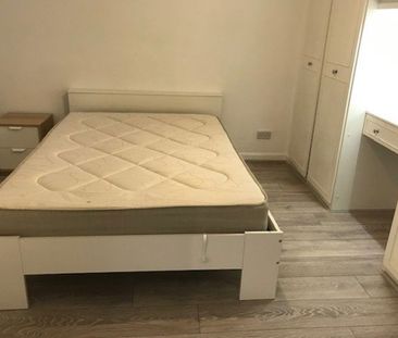 London Road, Headington, Oxford - Photo 4