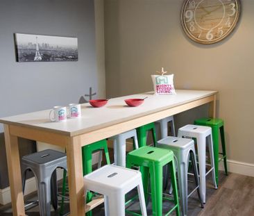 5 bedroom private hall to rent - Photo 3