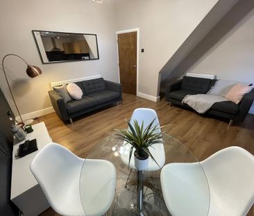 4 bedroom terraced house to rent - Photo 4