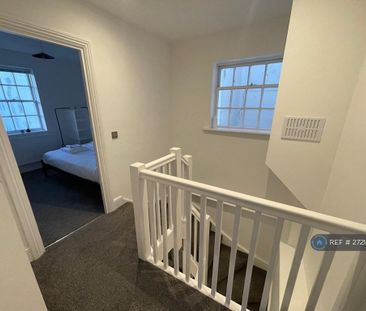 2 bedroom maisonette to rent - Photo 6