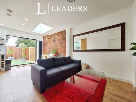 1 bedroom room to rent Hedingham Road, Dagenham, RM8 - Photo 3