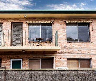 Cosy unit in West Beach - Photo 1