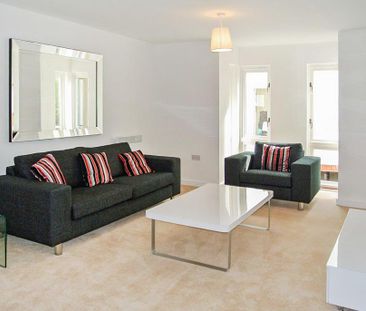 2 bedroom flat to rent - Photo 1