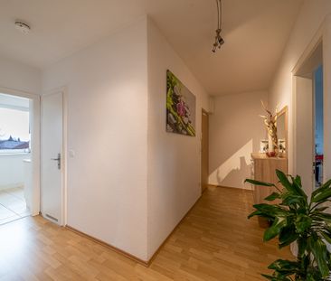 3D VIRTUAL TOUR - 3 Zimmer Balkonwohnung (3.OG) in Elmshorn im Musi... - Photo 4