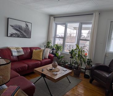 Beau 5 1/2 à louer à Richelieu en Montérégie - Photo 1