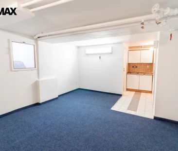 Pronájem prostoru s kuchyňkou a koupelnou Na Výtoni - Photo 1