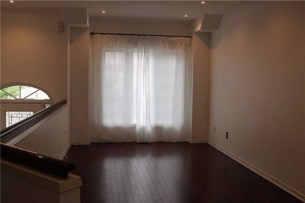 For Lease - 16 Greystone Court, Toronto, Ontario - Photo 1